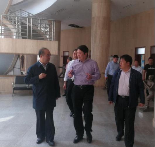 建投集團(tuán)總經(jīng)理李衛(wèi)平一行調(diào)研一建集團(tuán)天津項目